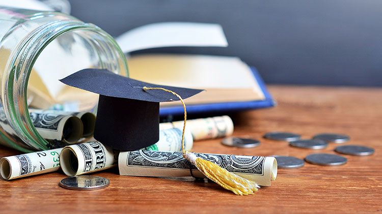 30+ Scholarships to Apply for in January 2024